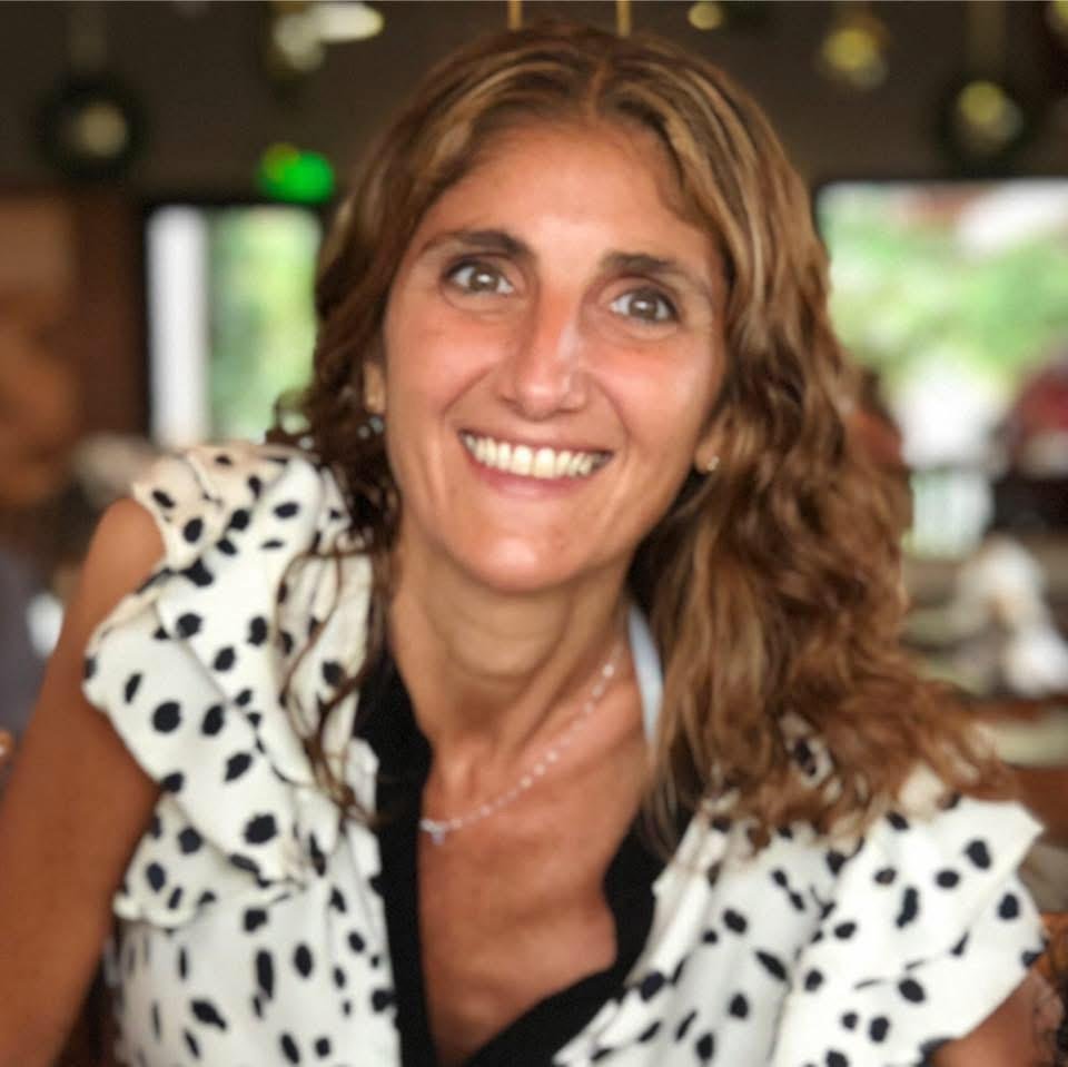 Dra. Andrea Plasenzotti