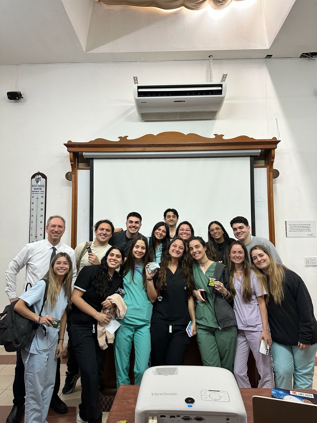 Actividad docente en el auditorio del hospital